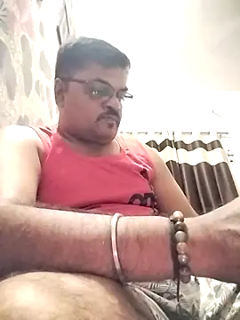 Snapshot of Desi_Londa_143 chatting on 10, 5, 2026 Desi Londa 143 online show from 10, 5, 2026