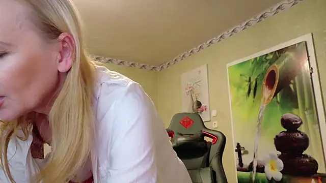 HotLana69 online show from 16, 10, 2025