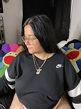 MsConejitaa online show from 18, 4, 2026