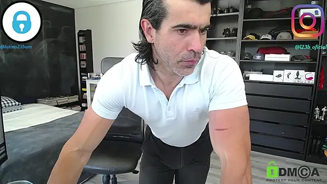 Snapshot of samricci21 chatting on 27, 3, 2026 samricci21 online show from 27, 3, 2026