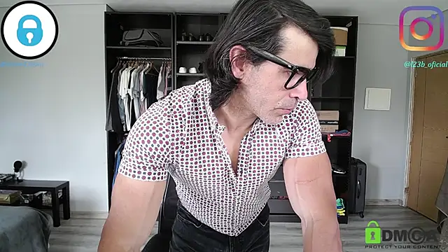 Snapshot of samricci21 chatting on 6, 4, 2026 samricci21 online show from 6, 4, 2026