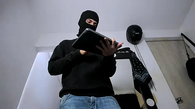 Samuel Suarez online show from 5, 10, 2025