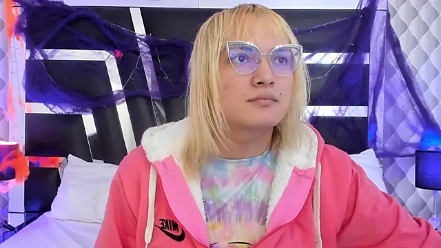 katya kozlov online show from 7, 11, 2025