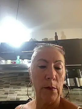 EvaRobinson online show from 11, 7, 2026
