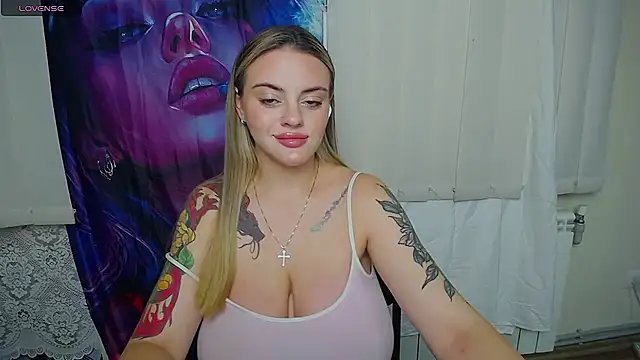 Snapshot of Lilia_Moon chatting on 13, 7, 2026 Lilia Moon online show from 13, 7, 2026