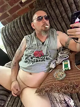 Snapshot of Littledick007007 chatting on 5, 8, 2026 Littledick007007 online show from 5, 8, 2026