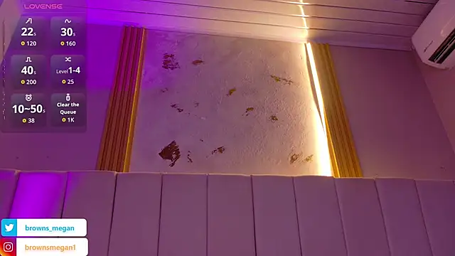 Snapshot of Megan_browns1 chatting on 24, 2, 2026 Megan browns1 online show from 24, 2, 2026