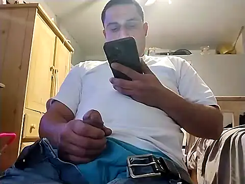 thickcocklatino online show from 19, 12, 2025