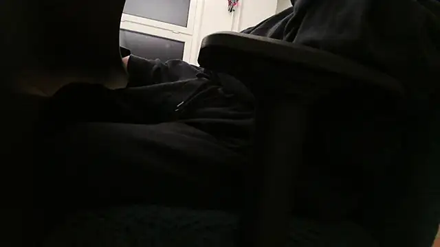 chubbysmallcockxh online show from 22, 11, 2025