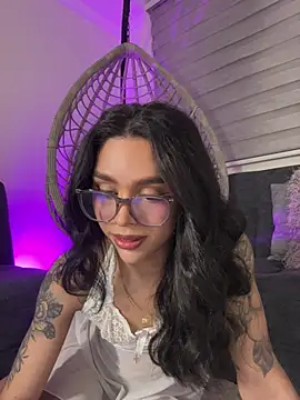 Snapshot of Samantha_Bernardo chatting on 18, 4, 2026 Samantha Bernardo online show from 18, 4, 2026