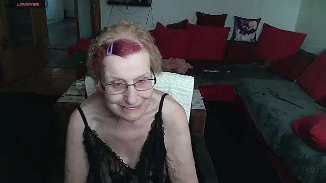 HeisseomaOriginal online show from 19, 2, 2025