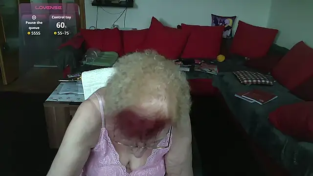 HeisseomaOriginal online show from 13, 1, 2026