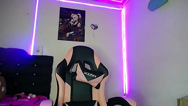 yuliana 19 online show from 14, 10, 2025