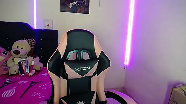 yuliana 19 online show from 22, 10, 2025