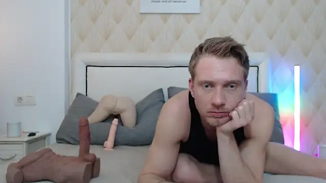 Snapshot of redheadxxl chatting on 13, 3, 2026 redheadxxl online show from 13, 3, 2026