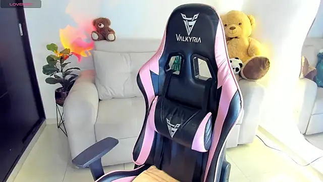 eval lee18 online show from 6, 10, 2025