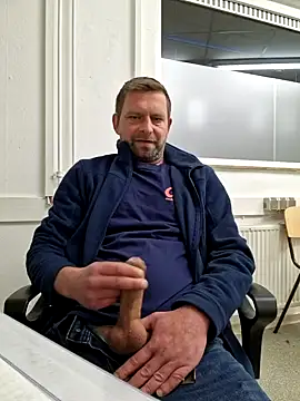 Snapshot of Mjn34 chatting on 14, 3, 2025 Mjn34 online show from 14, 3, 2025