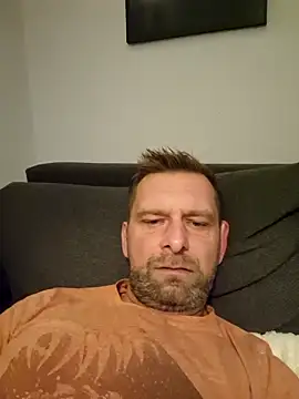 Snapshot of Mjn34 chatting on 10, 10, 2025 Mjn34 online show from 10, 10, 2025