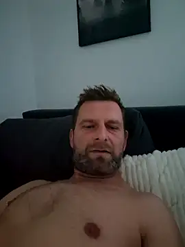 Snapshot of Mjn34 chatting on 3, 11, 2025 Mjn34 online show from 3, 11, 2025