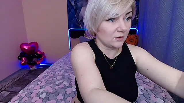 BlondPearl online show from 27, 10, 2025