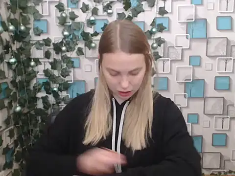klerkarina online show from 18, 12, 2024