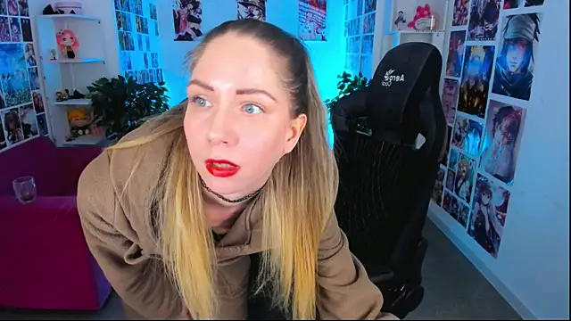 Snapshot of GrayceWild chatting on 20, 2, 2025 GrayceWild online show from 20, 2, 2025