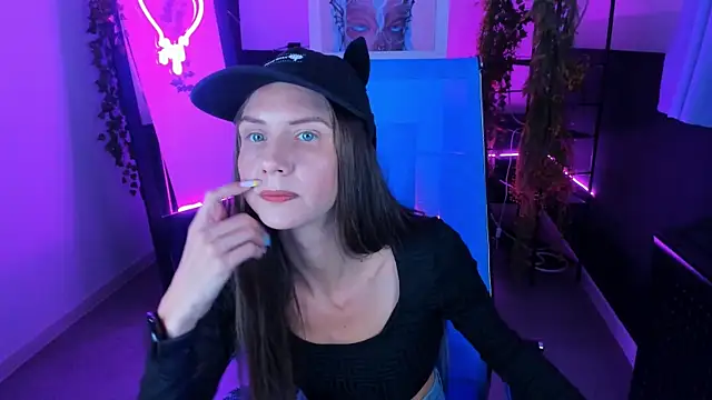 Snapshot of GrayceWild chatting on 12, 9, 2025 GrayceWild online show from 12, 9, 2025