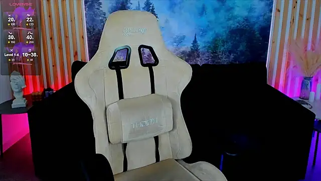 Snapshot of GrayceWild chatting on 29, 9, 2025 GrayceWild online show from 29, 9, 2025