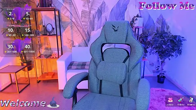 Snapshot of GrayceWild chatting on 30, 9, 2025 GrayceWild online show from 30, 9, 2025