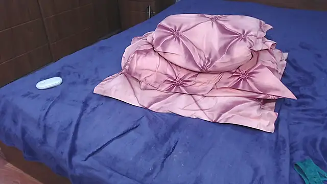 CuteBlondeMe online show from 4, 2, 2025