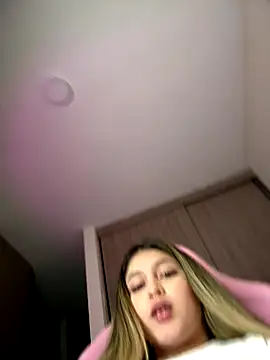 lunablossom  online show from 5, 11, 2025