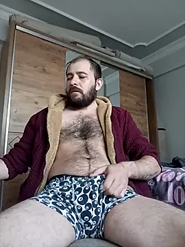 NiiiRvaNaa online show from 17, 10, 2025