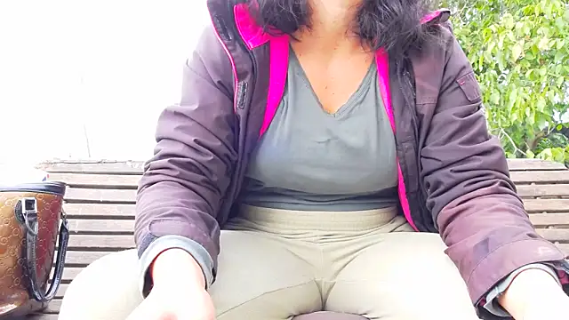 SquirtyMellissaLabia online show from 28, 9, 2025