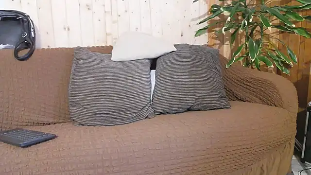 SquirtyMellissaLabia online show from 28, 11, 2025