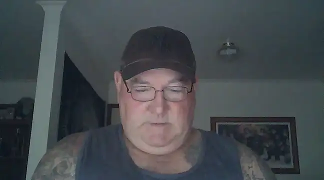 Snapshot of HOTANAL chatting on 5, 1, 2025 HOTANAL online show from 5, 1, 2025