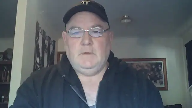 Snapshot of HOTANAL chatting on 3, 10, 2025 HOTANAL online show from 3, 10, 2025
