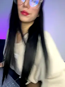 Snapshot of sophie_cute66 chatting on 29, 10, 2025 sophie cute66 online show from 29, 10, 2025