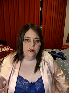 HouseWifeWhore Milf online show from 13, 5, 2026