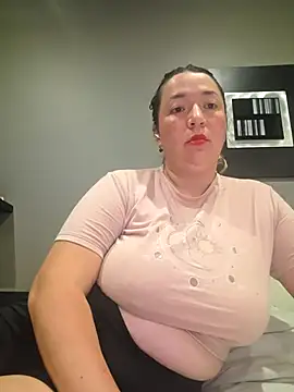 isabella rossse online show from 3, 3, 2026