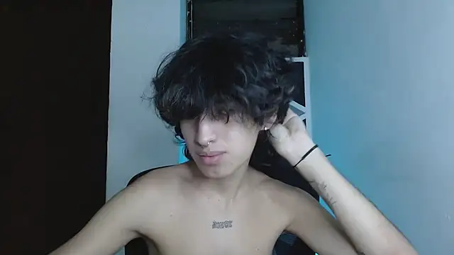 Snapshot of littlextreme chatting on 24, 6, 2026 littlextreme online show from 24, 6, 2026