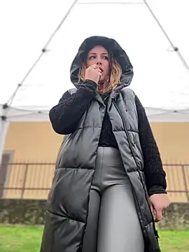 DaisyVibesss online show from 16, 2, 2025