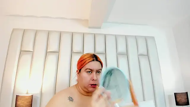 aandreaperez online show from 8, 10, 2025