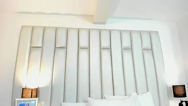 aandreaperez online show from 23, 10, 2025