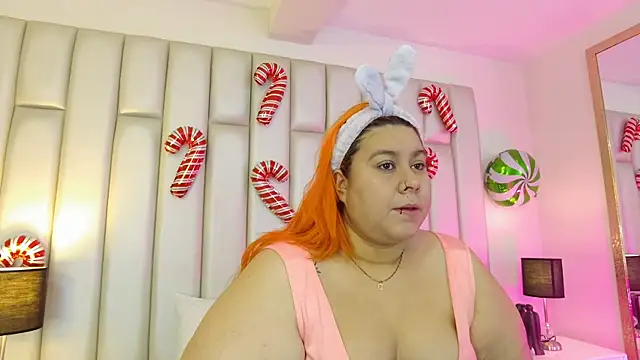 Snapshot of aandreaperez chatting on 16, 12, 2025 aandreaperez online show from 16, 12, 2025