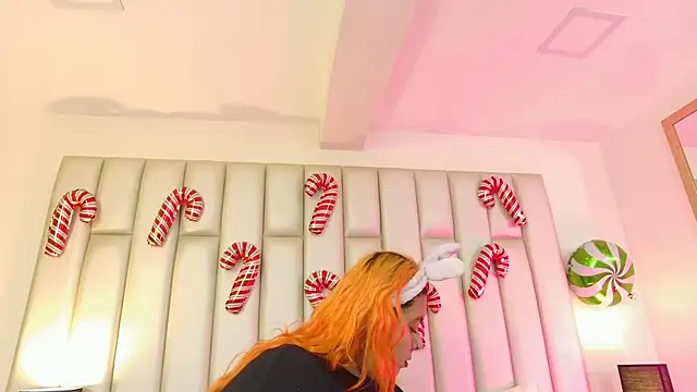 Snapshot of aandreaperez chatting on 22, 12, 2025 aandreaperez online show from 22, 12, 2025