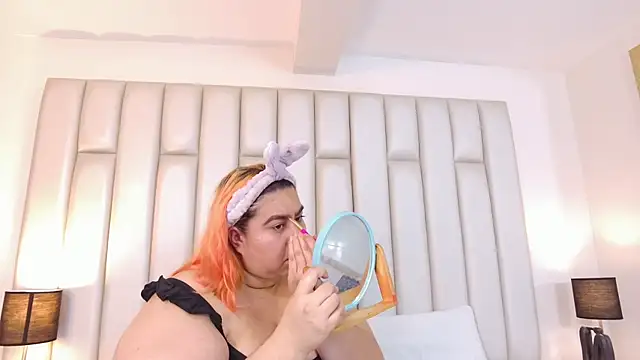 Snapshot of aandreaperez chatting on 6, 1, 2026 aandreaperez online show from 6, 1, 2026