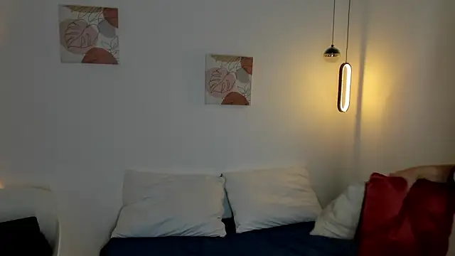 EmilySumer online show from 14, 2, 2026