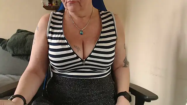 Diablica41 online show from 25, 11, 2025