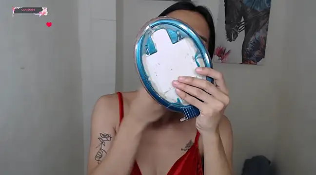 Snapshot of shecutie69 chatting on 2, 2, 2025 shecutie69 online show from 2, 2, 2025