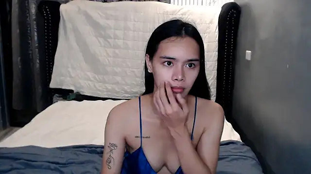 Snapshot of shecutie69 chatting on 12, 11, 2025 shecutie69 online show from 12, 11, 2025